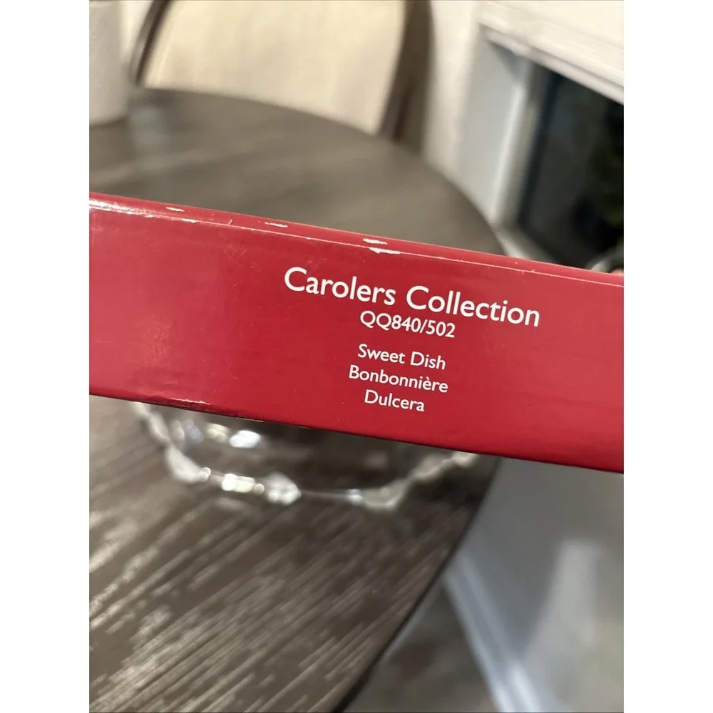 Celebrations by‎ MIKASA Carolers Collection Frosted Snack Candy Sweet Dish Japan